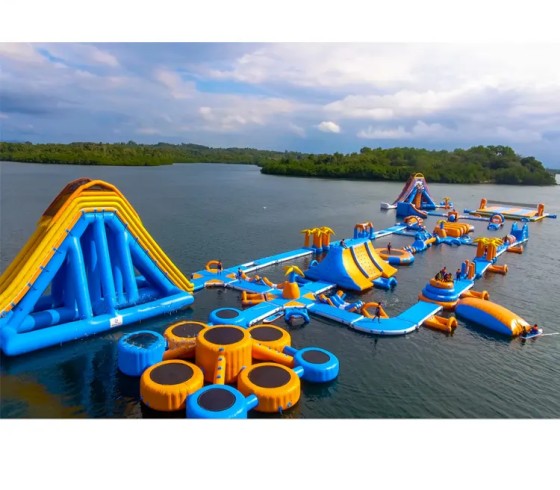 Inflatable Water Obstacle Recreation Park