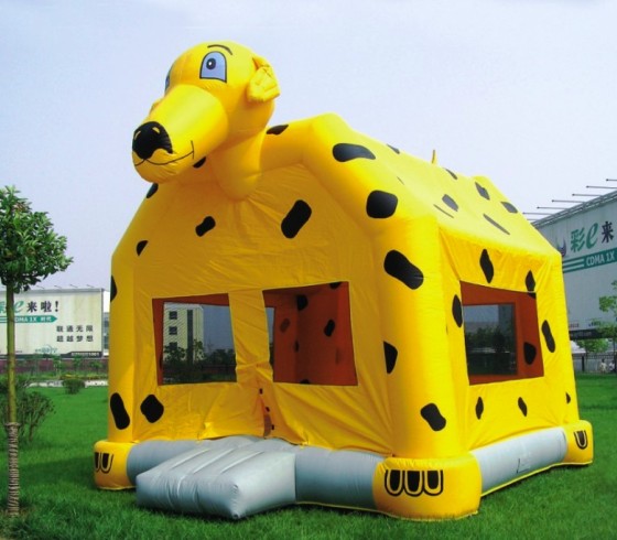 Hight Quality Inflatable Fleck Dog Fun Bounce for Kids